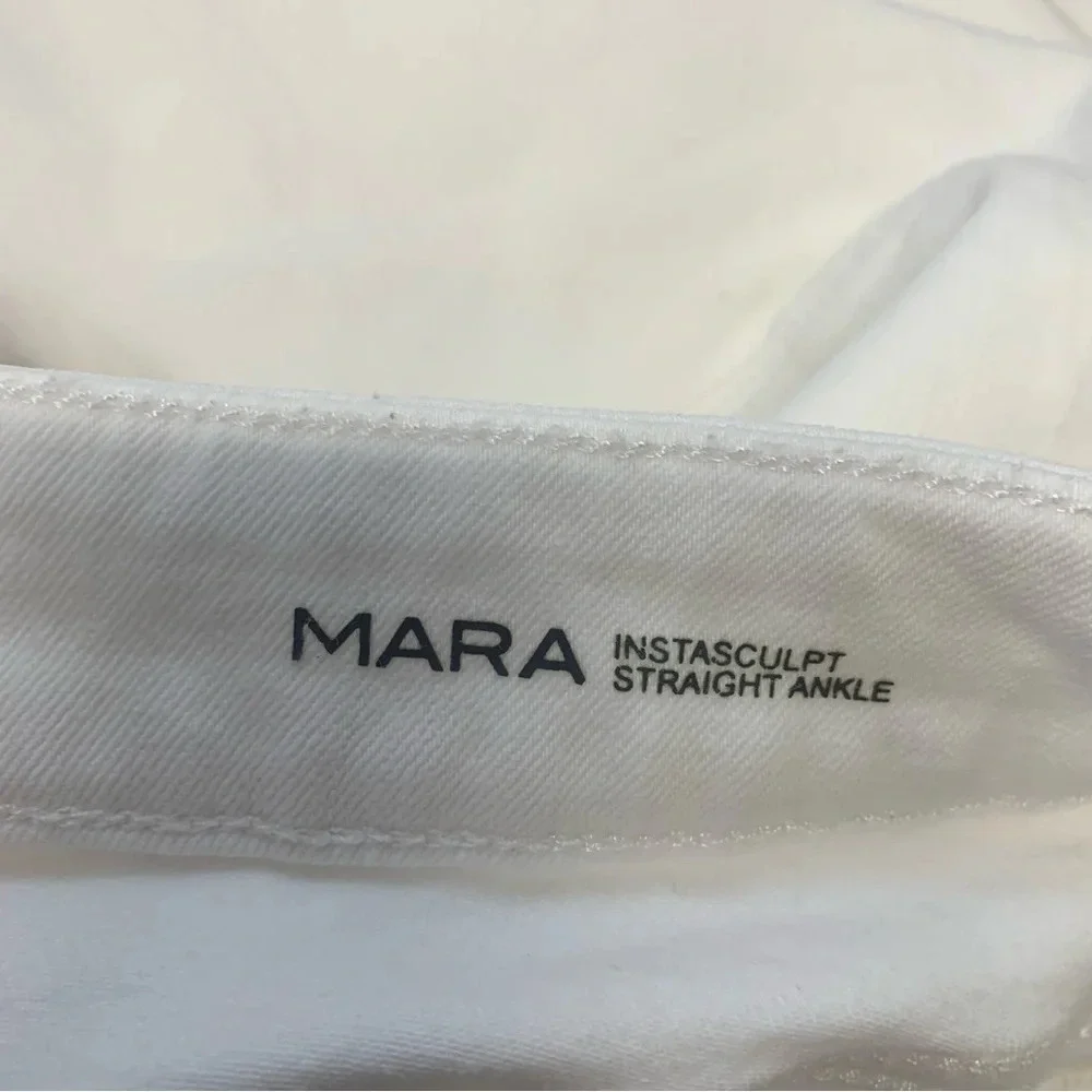 DL1961 Jeans Woman 32‎ White Mara Straight Ankle Instasculpt Stretch Pockets